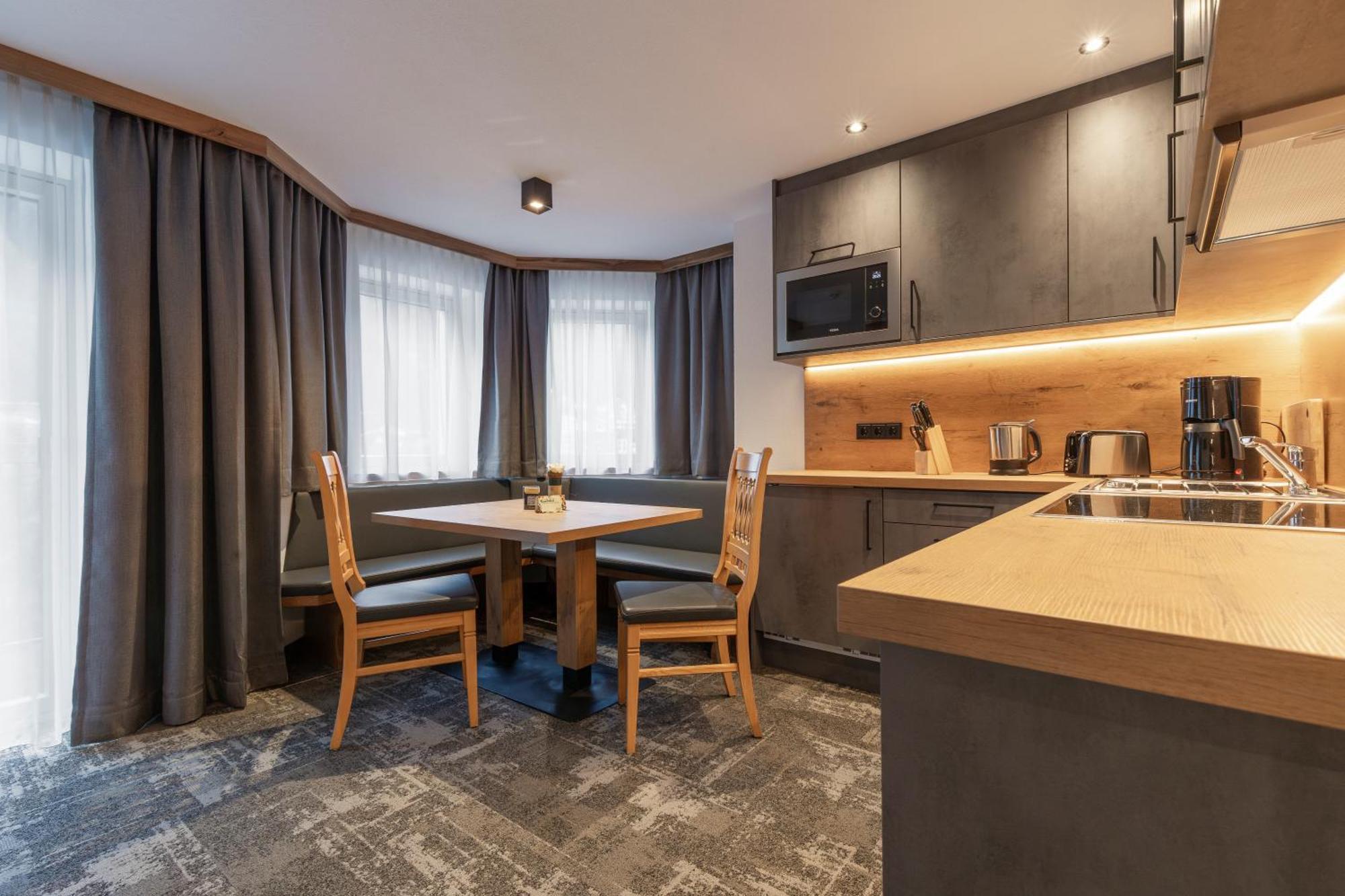 Appartements Kardona Ischgl Exterior photo